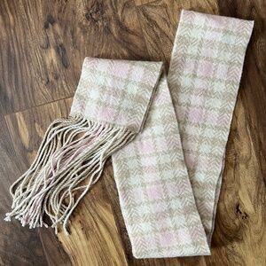 Banana Republic Super, Super Soft Scarf